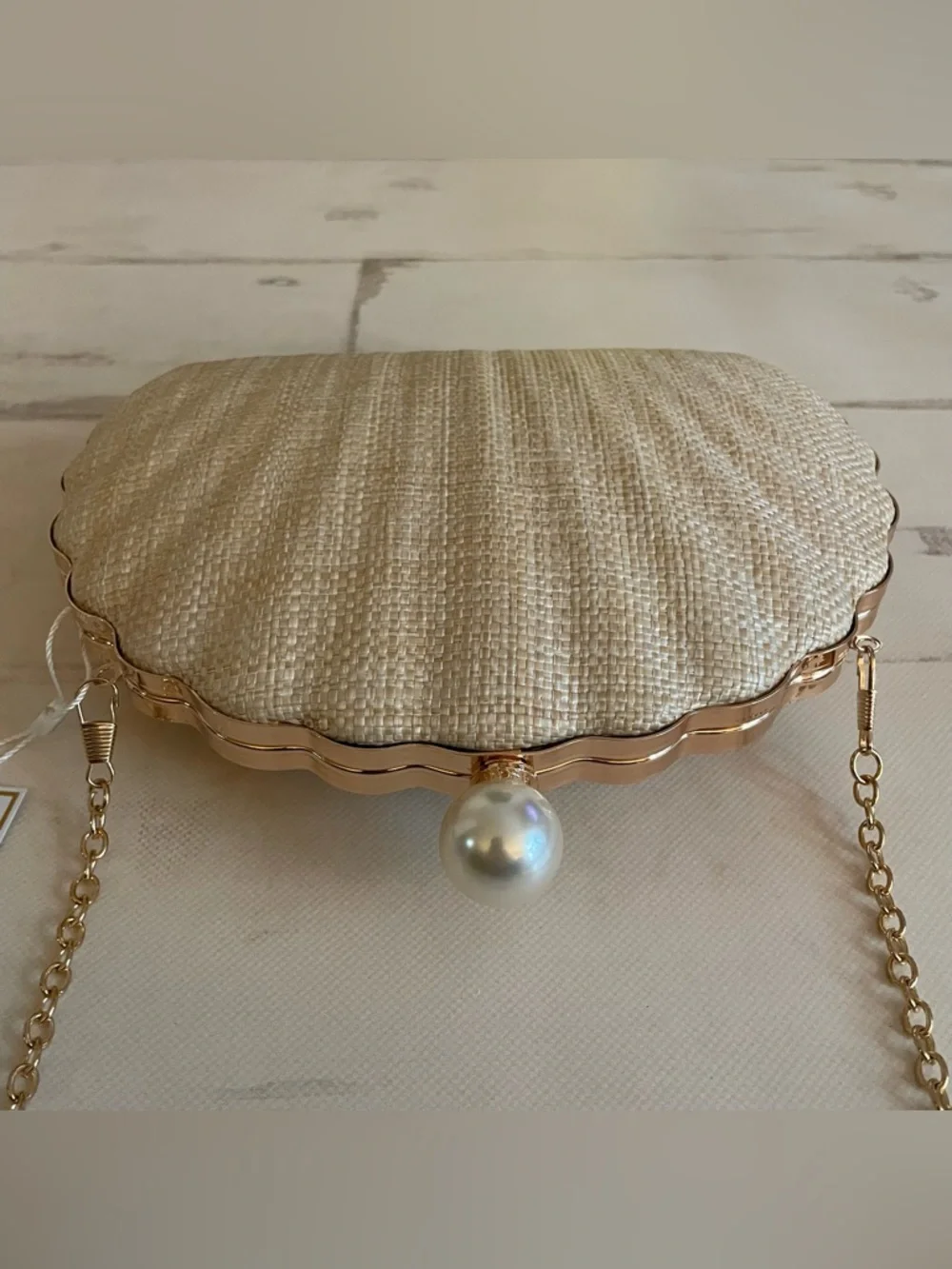 Shiraleah Ariel Minaudiere Seashell Clutch Neutral - Picture 10 of 10